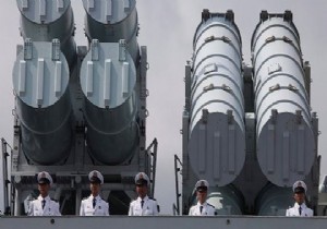 Çin donanmasından gövde gösterisi