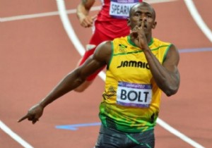 200 metrede altın madalya Bolt un