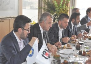 Beşiktaş tan  Asteras  jesti!