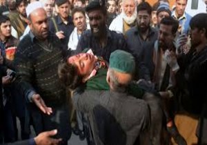Pakistan da 132 öğrenci 9 u öğretmen öldü