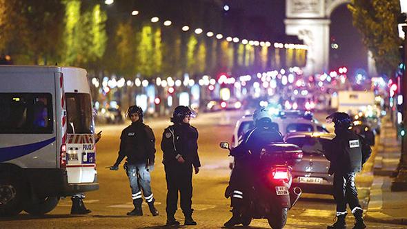 Paris saldırganı izleme listesindeymiş