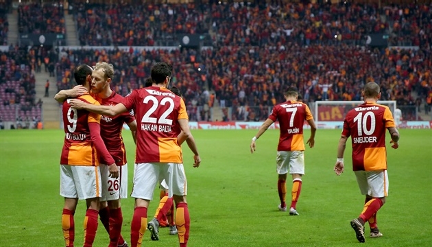 Galatasaray ın yeni listesi UEFA da!