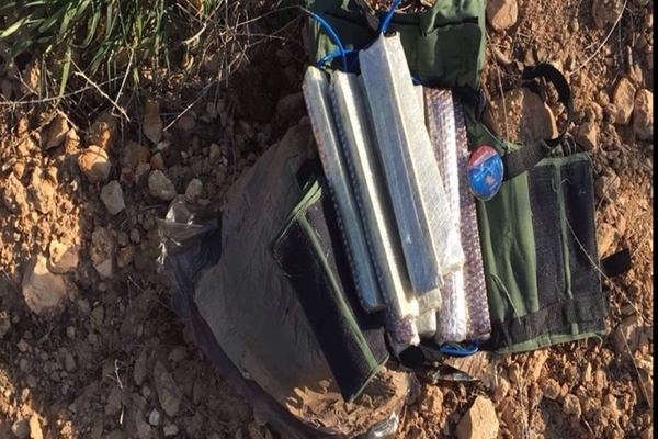 Suriye sınırında 2 canlı bomba şüphelisi yakalandı!