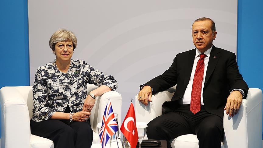 Erdoğan, İngiltere Başbakanıyla görüştü