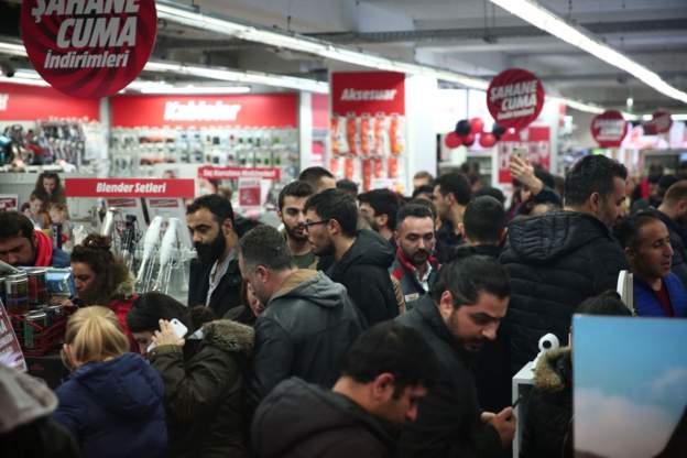 Türkiye de Black Friday alışverişleri: Kartlı ödemeler %38 arttı