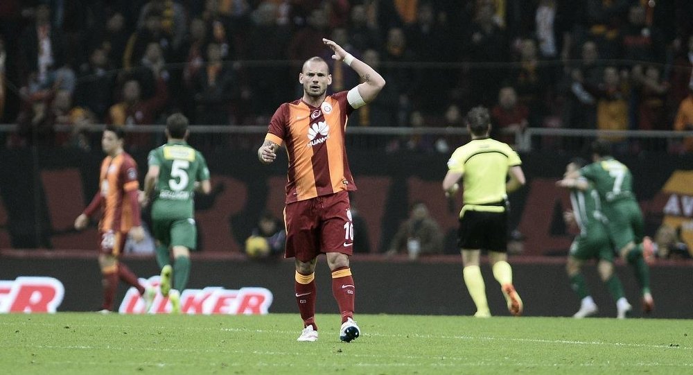 Sneijder: Terim le çalışmak isterim