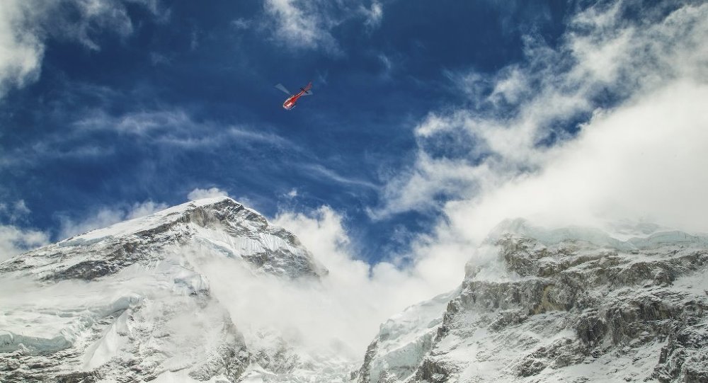 Everest in yüksekliği yeniden ölçülecek