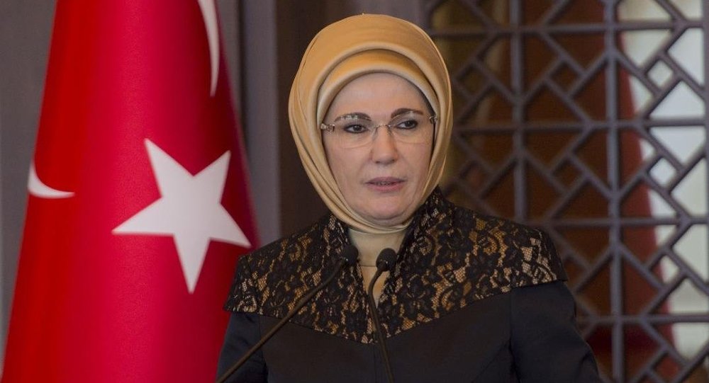 Emine Erdoğan: Kadınları doğum mucizesiyle barıştırmak zorundayız