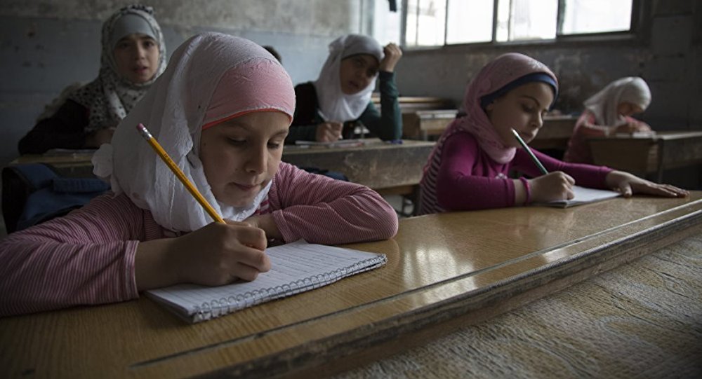 Suriyeli çocuklara Türkçe sınıfı