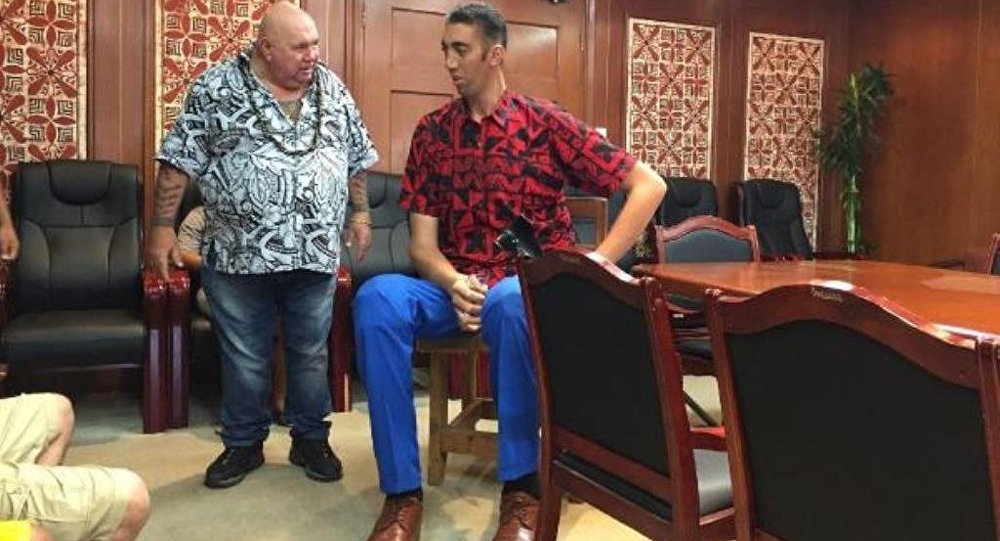 Samoa ya giden ilk Türk oldu, başbakan karşıladı