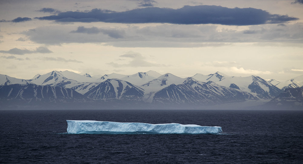 Antarktika da dev buzul parçası koptu