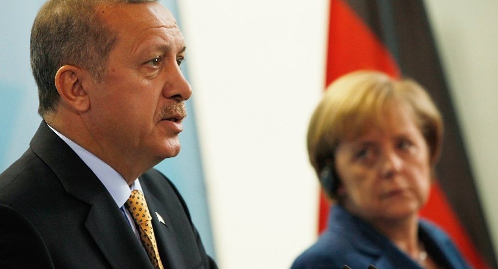 Çavuşoğlu, Merkel in Erdoğan ı davet ettiğini yineledi