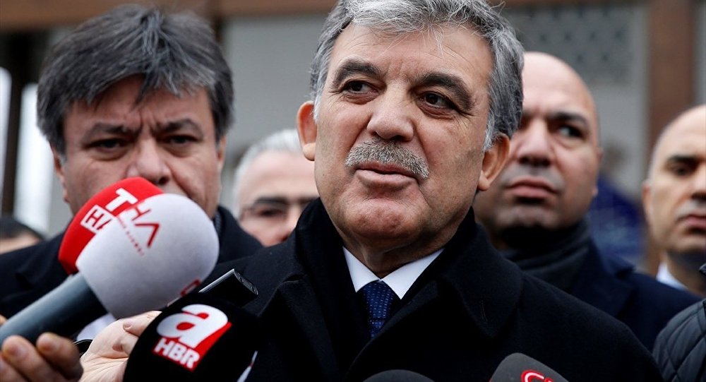 Abdullah Gül e FETÖ şoku