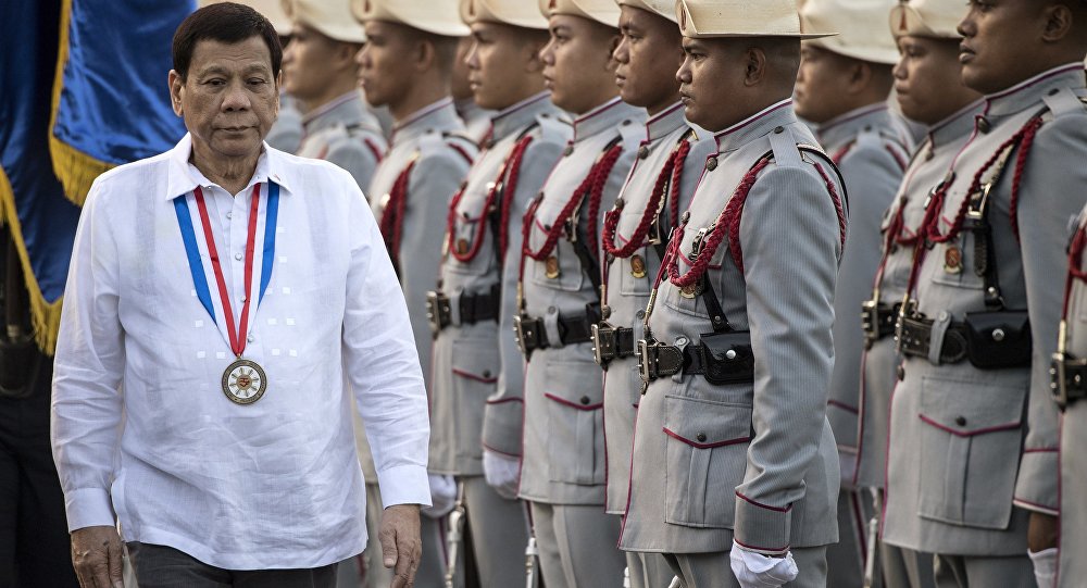 Filipinler Devlet Başkanı ndan asker ve polise talimat: Diktatör olmak istersem beni vurun