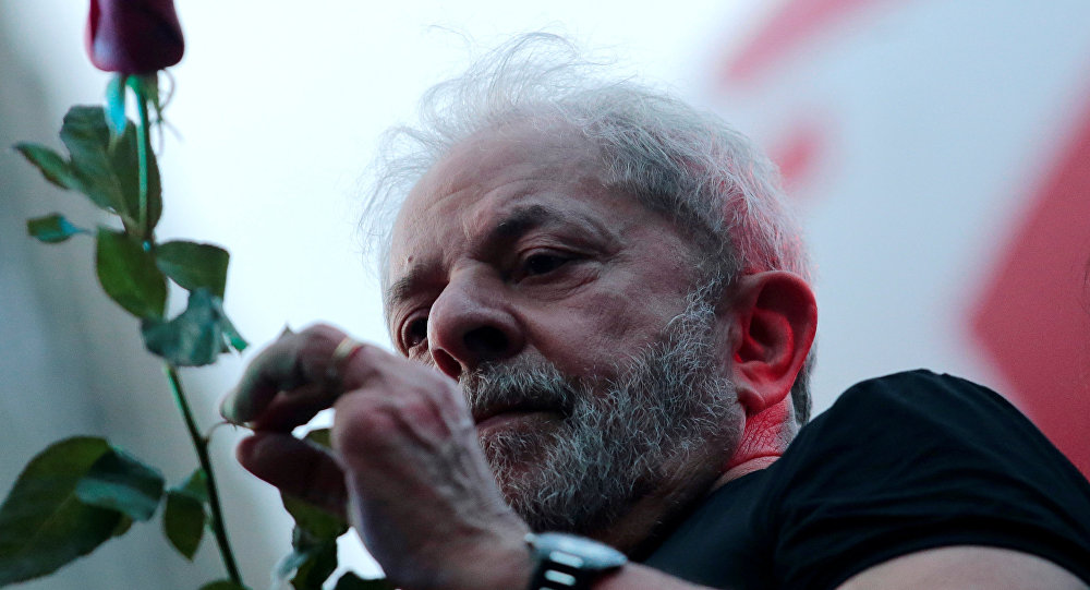 Lula  hapiste çürüsün  diye 12 yıl 11 aya daha mahkum edildi