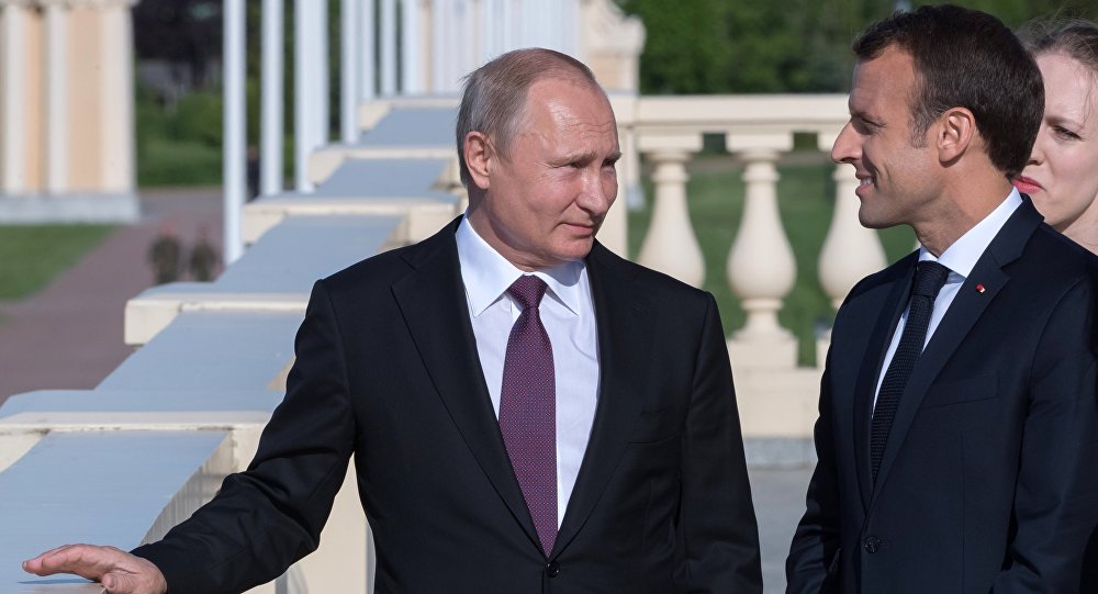 Putin ile Macron, Suriye yi görüştü