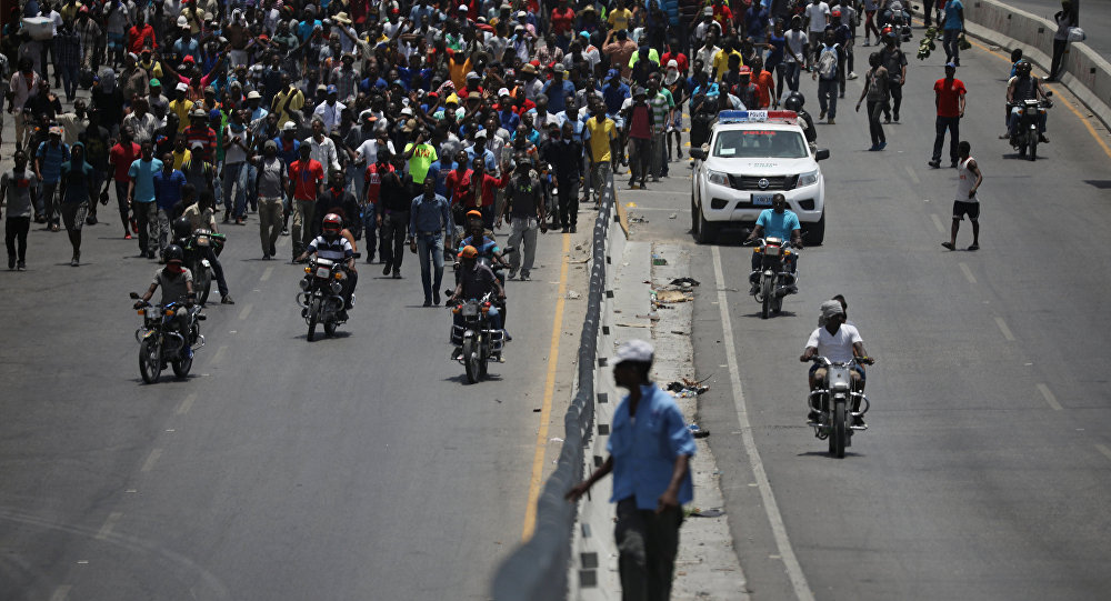 Haiti deı protestolar, başbakanın istifasını getirdi