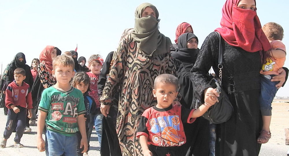Siviller, İdlib’den ayrılmaya devam ediyor