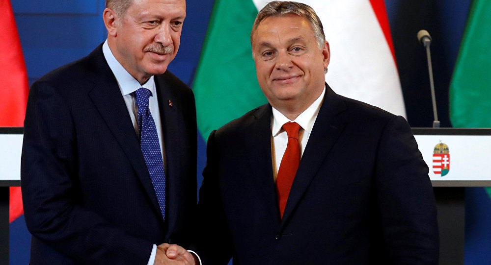 Erdoğan: Macaristan ile dayanışmamız örnek teşkil etmektedir