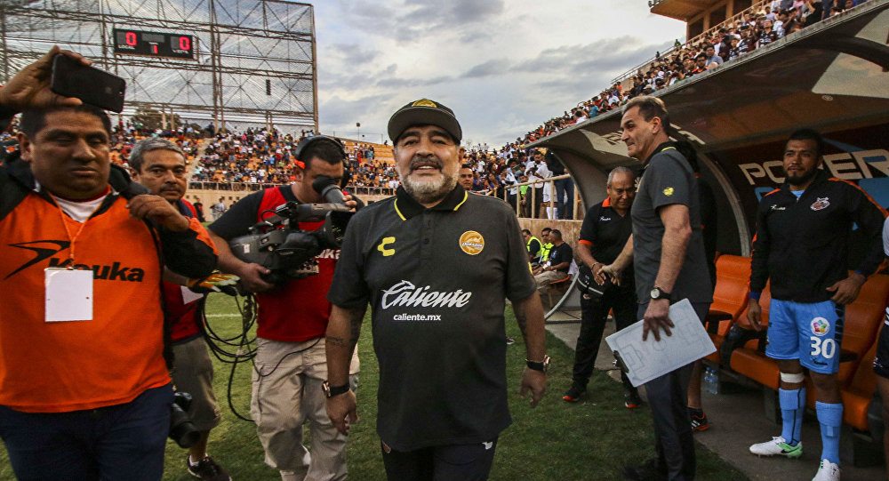 Diego Armando Maradona geri döndü