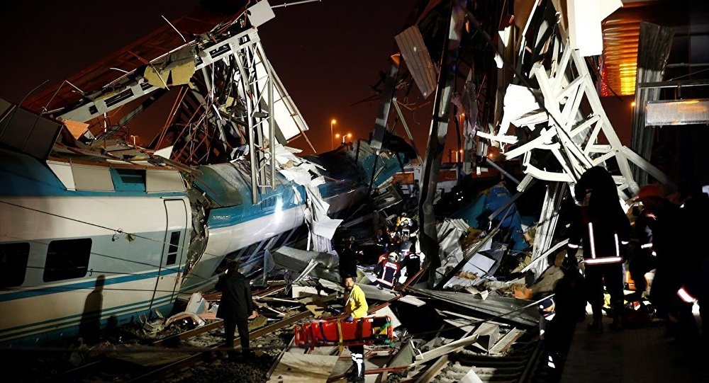 Ankara da hızlı tren kazası: 4 ölü