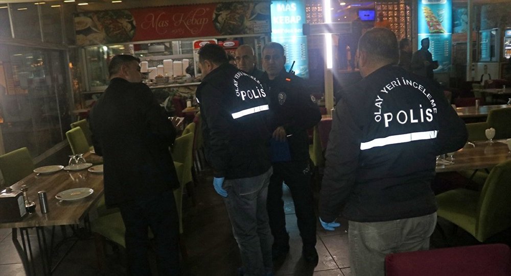AK Parti Seyhan Belediye Başkan adayına bıçaklı saldırı