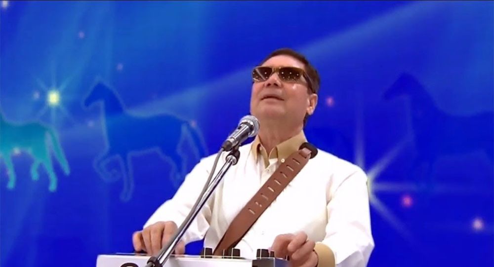 Türkmenistan Devlet Başkanı rap şarkısı söyledi!