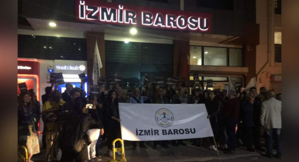 İzmir Barosu, YSK kararı sonrası  demokrasi nöbeti ne başladı