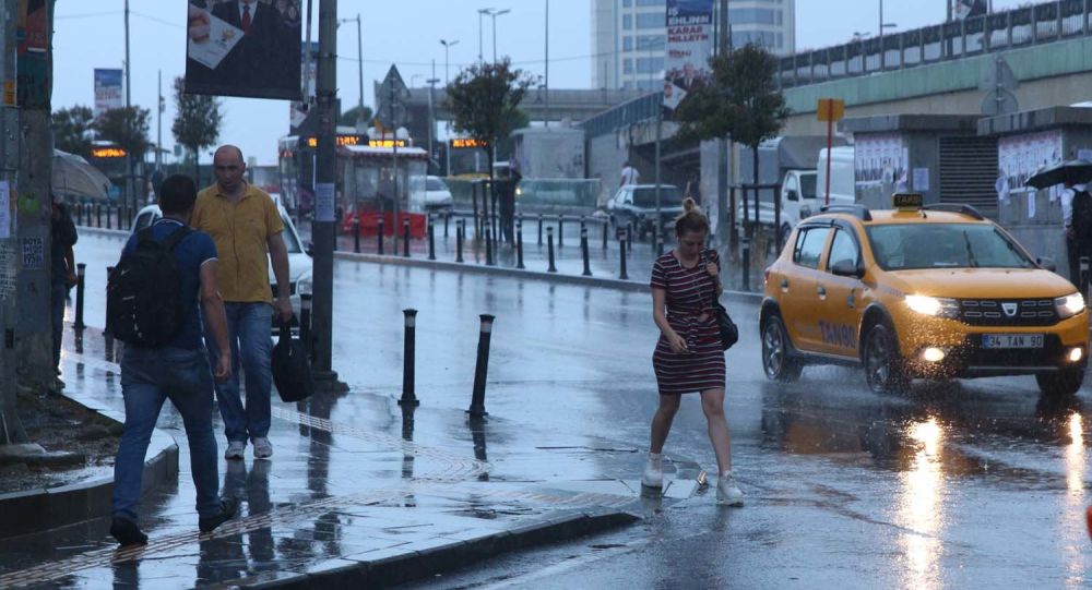 İstanbul u sağanak yağış vurdu!