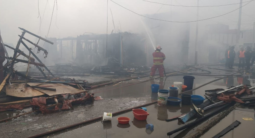 Peru da yangın: 200 ev kül oldu