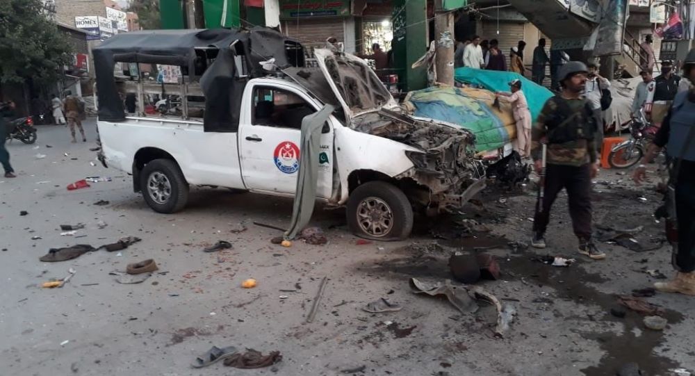 Pakistan da polise bombalı saldırı: 4 ölü