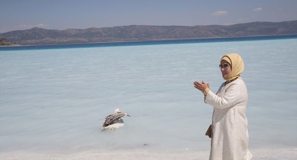 Emine Erdoğan, Salda Gölü nde