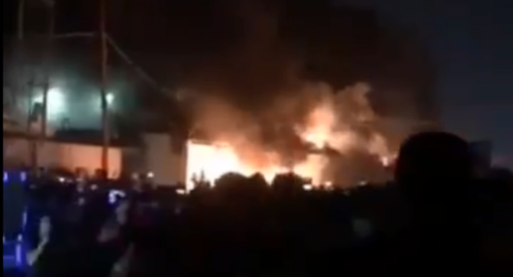 Irak ın Necef kentinde göstericiler İran Başkonsoluğunu ateşe verdi