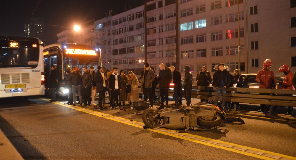 İstanbul da bir günde ikinci metrobüs kazası