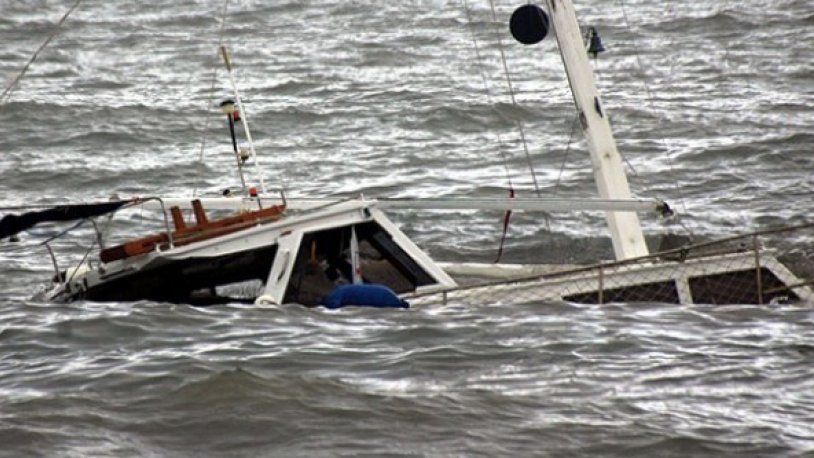 Futbolcu ve taraftarları taşıyan tekne battı: 30 ölü!