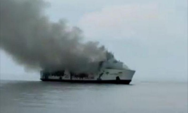 ABD’de yolcu gemisinde yangın: 34 ölü