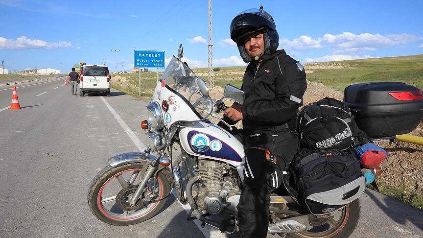 Engelliler için motosikletiyle Türkiye yi dolaşıyor