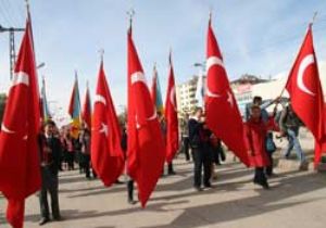 Amerikan Kanalında Türk Bayrakları!