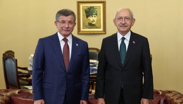 Davutoğlu, Kılıçdaroğlu nu ziyaret etti