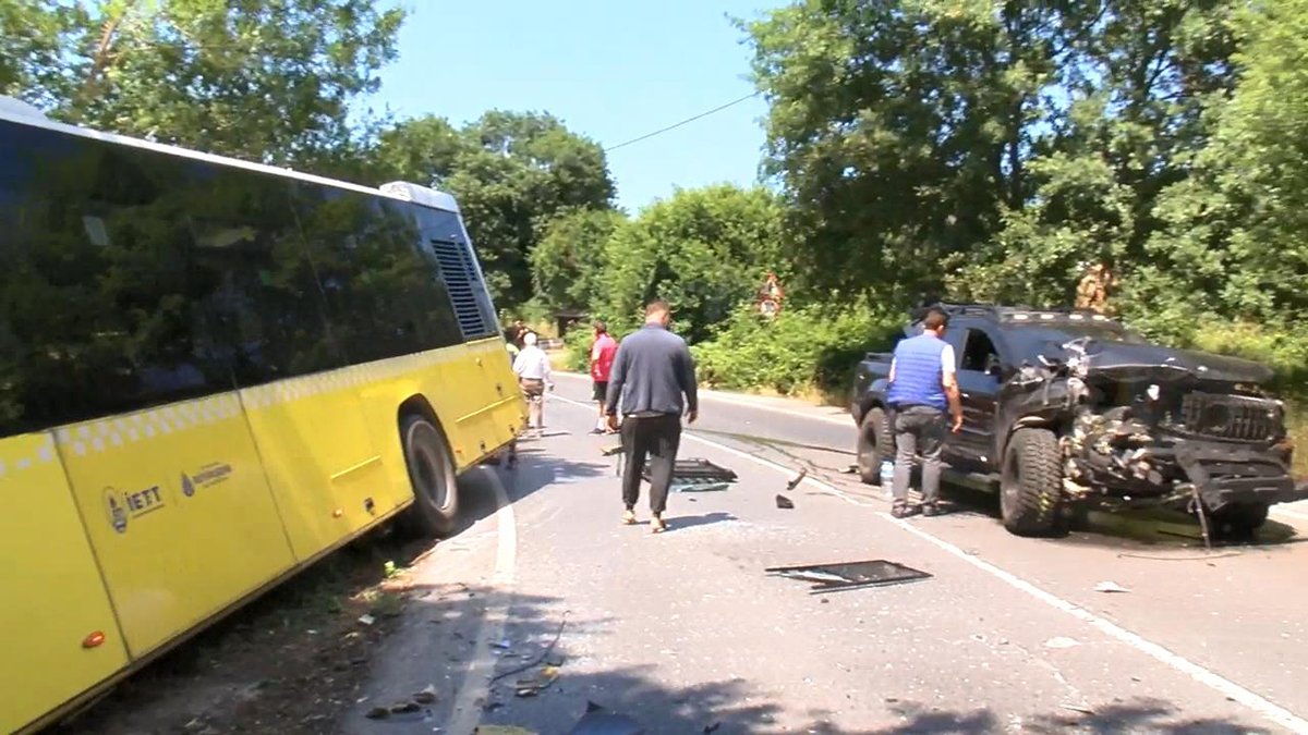 Sarıyer de İETT otobüsü kaza yaptı: Yaralılar var