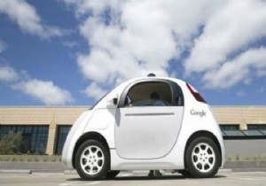Google ın Şöförsüz Otomobilini Gören Hayret Etti!