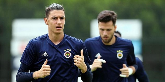 Fenerbahçe de Berke Özer ‘devam’ dedi