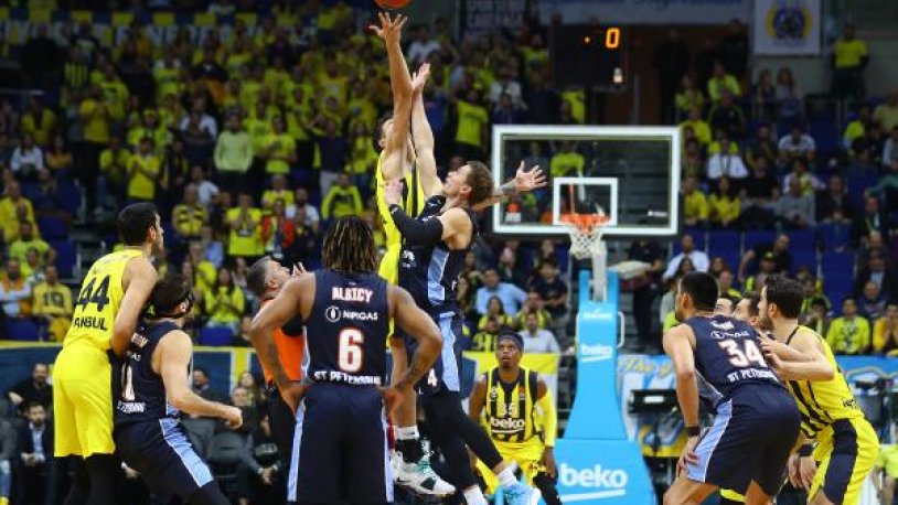 Fenerbahçe, Zenit e son saniyede kaybetti