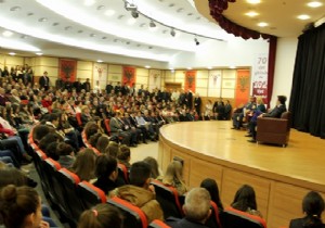Arnavutluk Başbakanı Türk okulunu ziyaret etti!