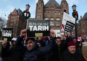 Ontario da özgür medyaya baskı protesto edildi!