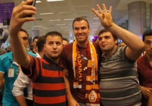 Galatasaray ın yeni yıldızı İstanbul da!