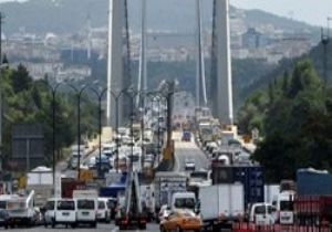 İki Boğazda Kaza, İstanbul Trafiği Kilitlendi!