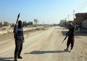 Irak ordusu IŞİD militanları ile çatışıyor: 30 Ölü!