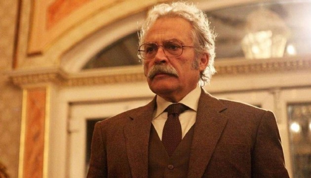 Haluk Bilginer'den elini pmeye alan hayranna nasihat