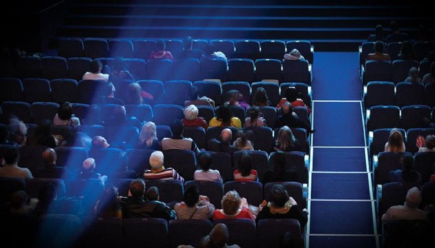 Sinemada seyirci say�s�nda b�y�k d����!